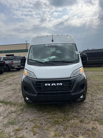 2024 RAM PROMASTER 2500 - SHUTTLE PACKAGE - BRIGHT WHITE (PW7) - GRAY SEATING - 2024 RAM PROMASTER SHUTTLE - Image 2 of 21