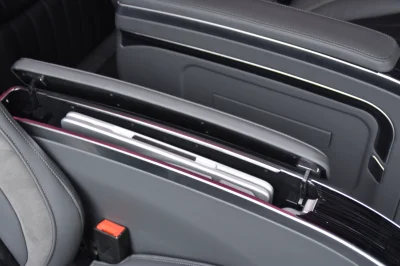 2025 RAM PROMASTER BOUNDARY WATER EDITION BY WALDOCH CUSTOM LUXURY CONVERSION VAN 9 PASSENGER - 2025 RAM PROMASTER GALAXY LUXURY - Image 4 of 19