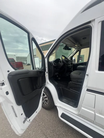 2025 RAM PROMASTER - 9 PASSENGER ASCENT GALAXY PACKAGE - BRIGHT WHITE - PEWTER AND BLACK SEATING - 2025 RAM PROMASTER GALAXY - Image 9 of 18