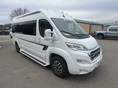 2025 RAM PROMASTER - 9 PASSENGER ASCENT GALAXY PACKAGE - BRIGHT WHITE - PEWTER AND BLACK SEATING - 2025 RAM PROMASTER GALAXY - Image 3 of 18