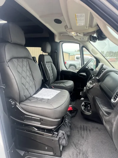 2025 RAM PROMASTER - 9 PASSENGER ASCENT GALAXY PACKAGE - BRIGHT WHITE - PEWTER AND BLACK SEATING - 2025 RAM PROMASTER GALAXY - Image 4 of 18