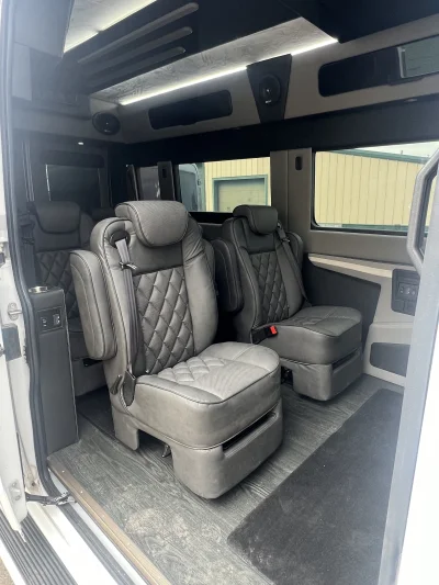 2025 RAM PROMASTER - 9 PASSENGER ASCENT GALAXY PACKAGE - BRIGHT WHITE - PEWTER AND BLACK SEATING - 2025 RAM PROMASTER GALAXY - Image 6 of 18