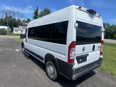2025 RAM PROAMASTER 2500 - MOBILITY PACKAGE - BRIGHT WHITE (PW7) - GRAY SEATING - 2025 RAM PROMASTER MOBILITY - Image 15 of 18