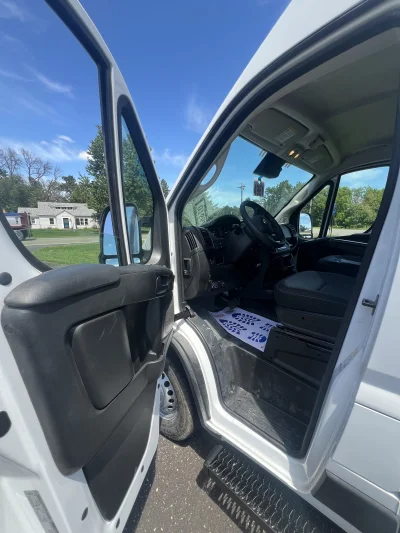 2025 RAM PROAMASTER 2500 - MOBILITY PACKAGE - BRIGHT WHITE (PW7) - GRAY SEATING - 2025 RAM PROMASTER MOBILITY - Image 5 of 18