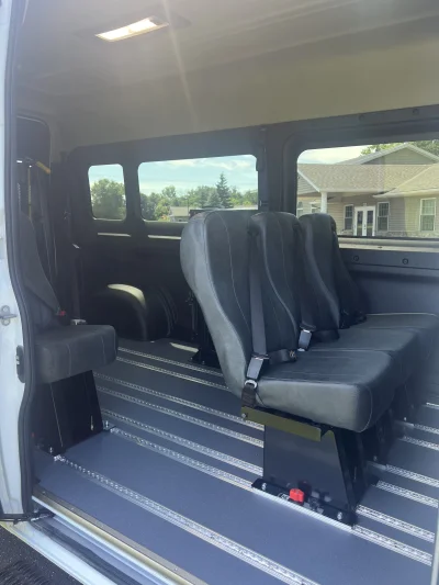 2025 RAM PROAMASTER 2500 - MOBILITY PACKAGE - BRIGHT WHITE (PW7) - GRAY SEATING - 2025 RAM PROMASTER MOBILITY - Image 9 of 18