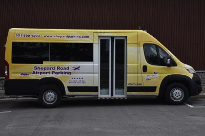 2025 RAM PROMASTER 159 2500 BUS DOOR AIRPORT SHUTTLE BUS - 2025 RAM PROMASTER SHUTTLE - Image 2 of 8