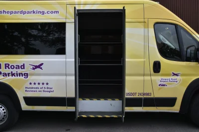 2025 RAM PROMASTER 159 2500 BUS DOOR AIRPORT SHUTTLE BUS - 2025 RAM PROMASTER SHUTTLE - Image 6 of 8