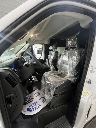 2025 RAM PROMASTER - 10 PASSENGER SHUTTLE - BRIGHT WHITE - GRAY SEATING - 2025 RAM PROMASTER SHUTTLE - Image 6 of 18