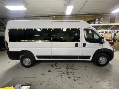 2025 RAM PROMASTER - 10 PASSENGER SHUTTLE - BRIGHT WHITE - GRAY SEATING - 2025 RAM PROMASTER SHUTTLE - Image 11 of 18
