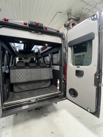 2026 RAM PROMASTER 3500 - GALAXY PACKAGE - GRANITE CRYSTAL METALLIC (PAU) - ABERDEEN SEATING - 2026 RAM PROMASTER GALAXY LUXURY - Image 9 of 16