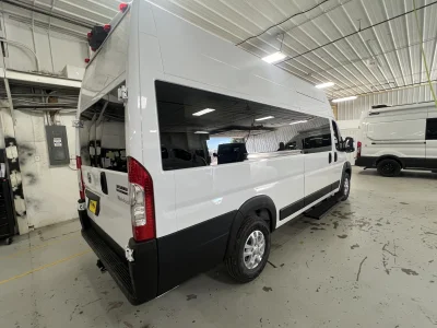 2026 RAM PROMASTER - 10 PASSENGER MOBILITY - BRIGHT WHITE - GRAY SEATING - 2026 RAM PROMASTER MOBILITY - Image 13 of 18