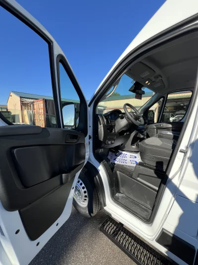 2026 RAM PROMASTER 2500 - MOBILITY PACKAGE - BRIGHT WHITE (PW7) - GRAY SEATING - 2026 RAM PROMASTER MOBILITY - Image 4 of 16