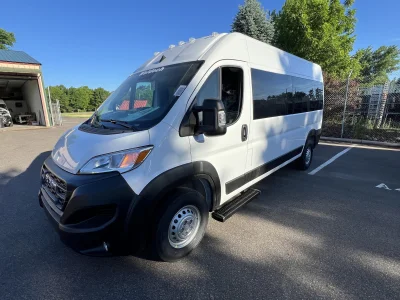 2026 RAM PROMASTER 2500 - MOBILITY PACKAGE - BRIGHT WHITE (PW7) - GRAY SEATING - 2026 RAM PROMASTER MOBILITY - Image 3 of 16