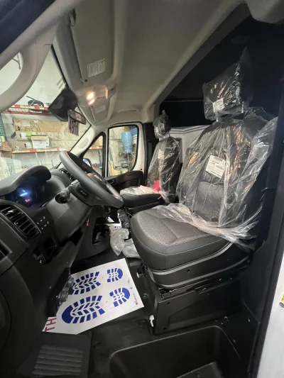 2026 RAM PROMASTER 2500 - MOBILITY PACKAGE - BRIGHT WHITE (PW7) GREY SEATING - 2026 RAM PROMASTER MOBILITY - Image 6 of 16