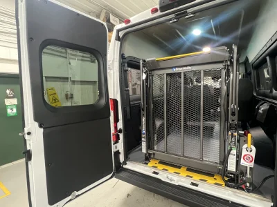2026 RAM PROMASTER - 8 PASSENGER MOBILITY - BRIGHT WHITE - GRAY SEATING - 2026 RAM PROMASTER MOBILITY - Image 10 of 18