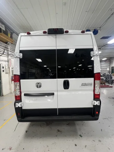 2026 RAM PROMASTER - 8 PASSENGER MOBILITY - BRIGHT WHITE - GRAY SEATING - 2026 RAM PROMASTER MOBILITY - Image 14 of 18