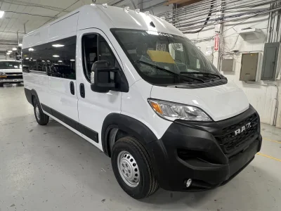 2026 RAM PROMASTER - 8 PASSENGER MOBILITY - BRIGHT WHITE - GRAY SEATING - 2026 RAM PROMASTER MOBILITY - Image 3 of 18