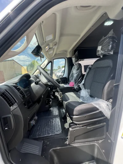 2026 RAM PROMASTER 2500 - MOBILTY PACKAGE - BRIGHT WHITE (PW7) GRAY SEATING - 2026 RAM PROMASTER MOBILITY - Image 8 of 18