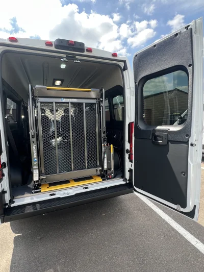 2026 RAM PROMASTER 2500 - MOBILTY PACKAGE - BRIGHT WHITE (PW7) GRAY SEATING - 2026 RAM PROMASTER MOBILITY - Image 10 of 18