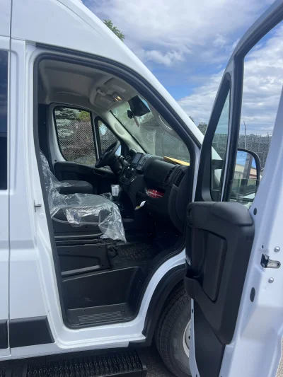 2026 RAM PROMASTER 2500 - MOBILITY PACKAGE - BRIGHT WHITE (PW7) - GREY SEATING - 2026 RAM PROMASTER MOBILITY - Image 5 of 19
