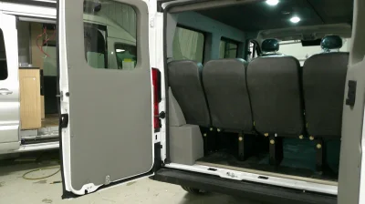 2026 RAM PROMASTER SHUTTLE - 10 PASSENGER - BRIGHT WHITE WITH REAR SIDE WINDOWS - 2026 RAM PROMASTER SHUTTLE - Image 15 of 17