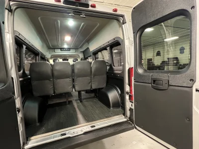 2026 RAM PROMASTER - 12 PASSENGER SHUTTLE - BRIGHT SILVER METALLIC - GRAY SEATING - 2026 RAM PROMASTER SHUTTLE - Image 11 of 19