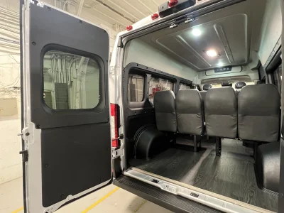 2026 RAM PROMASTER - 12 PASSENGER SHUTTLE - BRIGHT SILVER METALLIC - GRAY SEATING - 2026 RAM PROMASTER SHUTTLE - Image 12 of 19