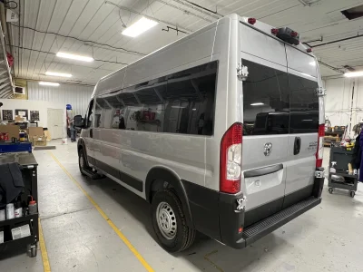 2026 RAM PROMASTER - 12 PASSENGER SHUTTLE - BRIGHT SILVER METALLIC - GRAY SEATING - 2026 RAM PROMASTER SHUTTLE - Image 14 of 19
