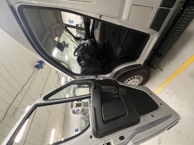 2026 RAM PROMASTER - 12 PASSENGER SHUTTLE - BRIGHT SILVER METALLIC - GRAY SEATING - 2026 RAM PROMASTER SHUTTLE - Image 16 of 19
