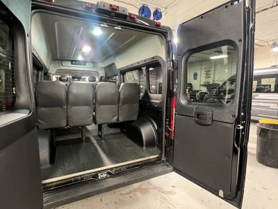 2026 RAM PROMASTER - 12 PASSENGER SHUTTLE - BLACK - GRAY SEATING - 2026 RAM PROMASTER SHUTTLE - Image 11 of 18