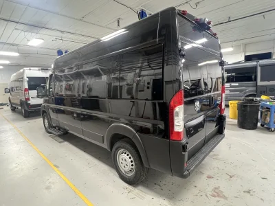 2026 RAM PROMASTER - 12 PASSENGER SHUTTLE - BLACK - GRAY SEATING - 2026 RAM PROMASTER SHUTTLE - Image 14 of 18
