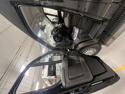 2026 RAM PROMASTER - 12 PASSENGER SHUTTLE - BLACK - GRAY SEATING - 2026 RAM PROMASTER SHUTTLE - Image 16 of 18