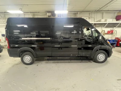 2026 RAM PROMASTER - 12 PASSENGER SHUTTLE - BLACK - GRAY SEATING - 2026 RAM PROMASTER SHUTTLE - Image 8 of 18