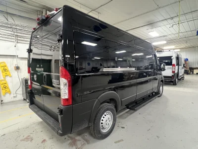 2026 RAM PROMASTER - 12 PASSENGER SHUTTLE - BLACK - GRAY SEATING - 2026 RAM PROMASTER SHUTTLE - Image 10 of 18