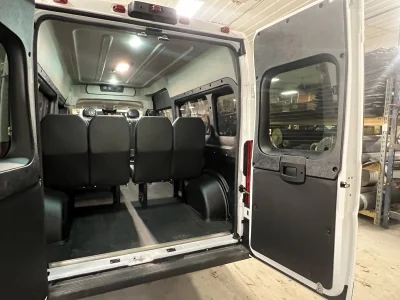 2026 RAM PROMASTER - 10 PASSENGER SHUTTLE - BRIGHT WHITE - GRAY SEATING - 2026 RAM PROMASTER SHUTTLE - Image 10 of 18