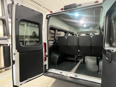 2026 RAM PROMASTER - 10 PASSENGER SHUTTLE - BRIGHT WHITE - GRAY SEATING - 2026 RAM PROMASTER SHUTTLE - Image 11 of 18