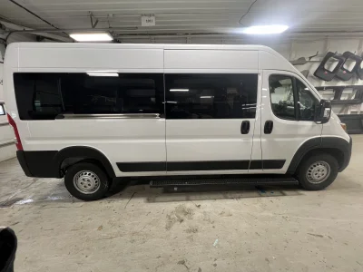 2026 RAM PROMASTER - 10 PASSENGER SHUTTLE - BRIGHT WHITE - GRAY SEATING - 2026 RAM PROMASTER SHUTTLE - Image 14 of 18