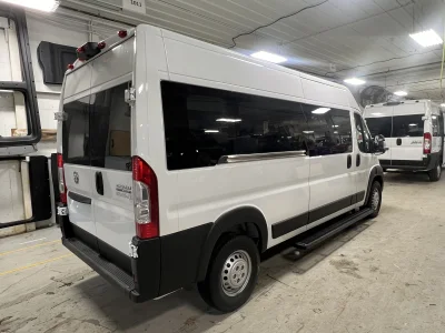 2026 RAM PROMASTER - 10 PASSENGER SHUTTLE - BRIGHT WHITE - GRAY SEATING - 2026 RAM PROMASTER SHUTTLE - Image 13 of 18