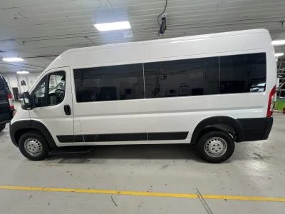 2026 RAM PROMASTER - 10 PASSENGER SHUTTLE - BRIGHT WHITE - GRAY SEATING - 2026 RAM PROMASTER SHUTTLE - Image 15 of 17