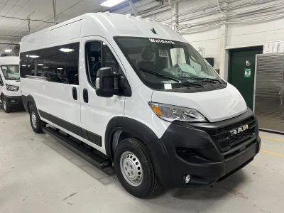 2026 RAM PROMASTER - 10 PASSENGER SHUTTLE - BRIGHT WHITE - GRAY SEATING - 2026 RAM PROMASTER SHUTTLE - Image 3 of 17