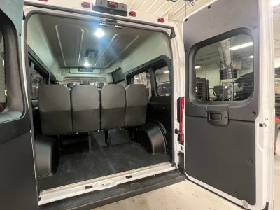 2026 RAM PROMASTER - 10 PASSENGER SHUTTLE - BRIGHT WHITE - GRAY SEATING - 2026 RAM PROMASTER SHUTTLE - Image 9 of 17