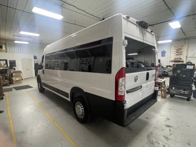 2026 RAM PROMASTER - 12 PASSENGER SHUTTLE - BRIGHT WHITE - GRAY SEATING - 2026 RAM PROMASTER SHUTTLE - Image 15 of 18