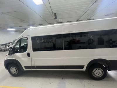 2026 RAM PROMASTER - 12 PASSENGER SHUTTLE - BRIGHT WHITE - GRAY SEATING - 2026 RAM PROMASTER SHUTTLE - Image 16 of 18