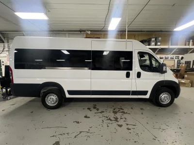 2026 RAM PROMASTER - 12 PASSENGER SHUTTLE - BRIGHT WHITE - GRAY SEATING - 2026 RAM PROMASTER SHUTTLE - Image 12 of 18