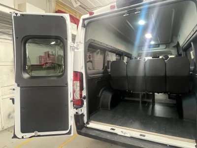 2026 RAM PROMASTER - 12 PASSENGER SHUTTLE - BRIGHT WHITE - GRAY SEATING - 2026 RAM PROMASTER SHUTTLE - Image 10 of 18