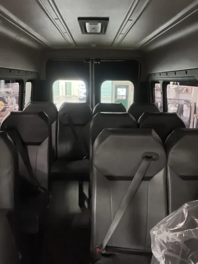 2026 RAM PROMASTER - 12 PASSENGER SHUTTLE - BRIGHT WHITE - GRAY SEATING - 2026 RAM PROMASTER SHUTTLE - Image 9 of 18