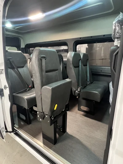 2026 RAM PROMASTER - 12 PASSENGER SHUTTLE - BRIGHT WHITE - GRAY SEATING - 2026 RAM PROMASTER SHUTTLE - Image 8 of 18