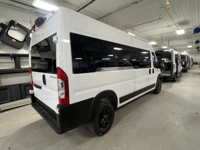 2026 RAM PROMASTER - 12 PASSENGER SHUTTLE - BRIGHT WHITE - GRAY SEATING - 2026 RAM PROMASTER SHUTTLE - Image 13 of 18