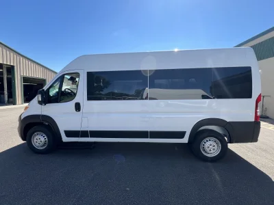 2026 RAM PROMASTER 2500 - SHUTTLE PACKAGE - BRIGHT WHITE (PW7) GRAPHITE SEATING - 2026 RAM PROMASTER SHUTTLE - Image 16 of 18
