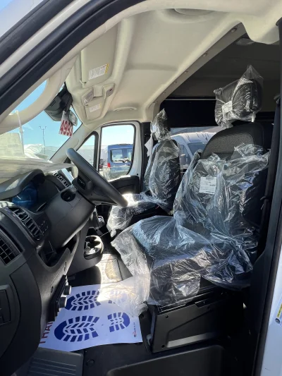 2026 RAM PROMASTER 2500 - SHUTTLE PACKAGE - BRIGHT WHITE (PW7) GRAPHITE SEATING - 2026 RAM PROMASTER SHUTTLE - Image 7 of 18